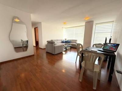 El Inca. Estupendo Departamento 2 Dorm., Frente a Colegio de America en Venta