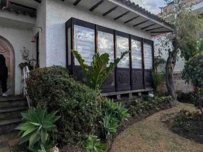 Casa en  Huaynac&aacute;pac, Cuenca