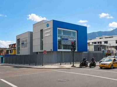 Local en  Jipijapa, Quito