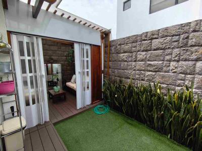 Casa en  San Juan De Cumbaya, Quito, Ecuador