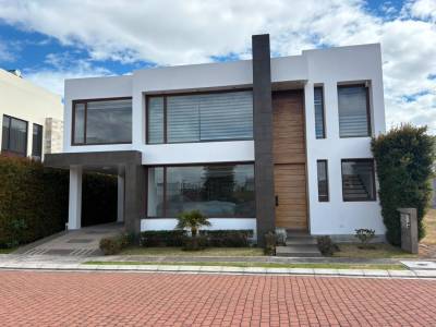 Casa en  Urbanizaci&oacute;n Abras San Antonio, Riobamba, Ecuador