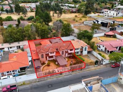 Casa en  R&iacute;o Tiputini & Avenida R&iacute;o Curaray, Quito, Ecuador