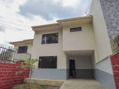 Casa en Venta, Sector Mayancela