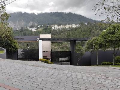 TERRENO 1373M2 SAN JUAN DE CUMBAYA EL CEBOLLAR
