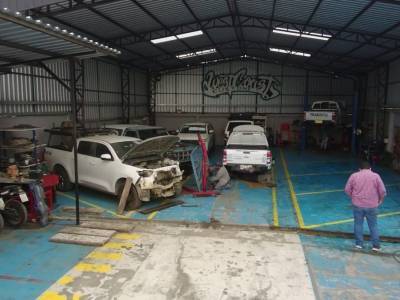 local comercial de venta en manta