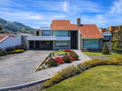 En Venta Casa de Lujo con Piscina en Cuenca