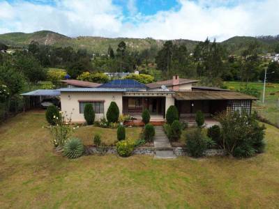CASA EN VENTA EN VIOLA - PACCHA - CUENCA