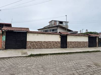 Venta de casa en Urb. Los Pambiles