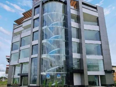 EN VENTA MODERNO  EDIFICIO COMERCIAL  AV.QUEVEDO