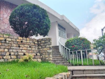 CASA EN ALQUILER, LOMAS URDESA, GUAYAQUIL NORTE