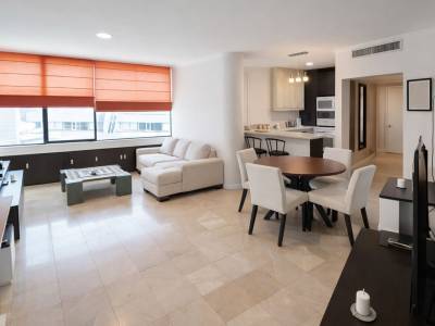 Alquilo Depto Amoblado Hilton Colon