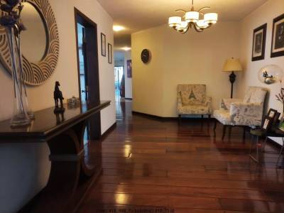 Renta departamento con l&iacute;nea blanca - Quito Tennis