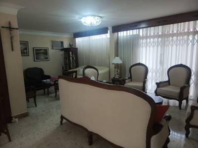 ALQUILA CASA con SUITE en CDLA. LA SAIBA