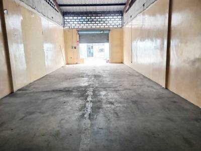 Bodega-Galpon en  Avenida Del Santuario, Urbanizaci&oacute;n Mirador Del Norte, Lomas De Prosperina, Guayaquil, Guayas, 090602, Ecuador