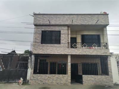 En Venta Casa Con Tres Departamentos