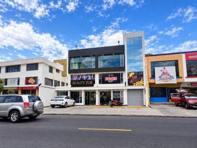 LOCAL COMERCIAL U OFICINA EN RENTA ISLA FLOREANA