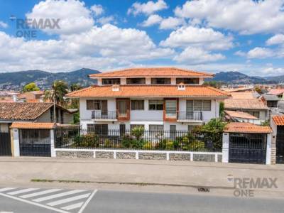 En Venta Propiedad Comercial en La Av de Las Am&eacute;ricas