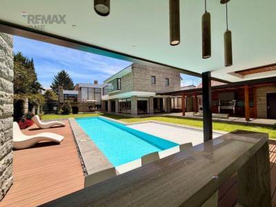 En Venta Casa de Lujo en Urbanizaci&oacute;n Privada Cuenca