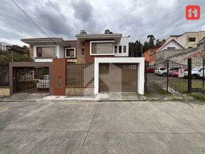 Vendo en Cuenca Casa Grande Sector Las Pencas (Cv4197)