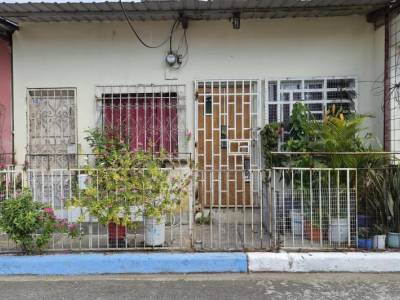 Casa en Venta Atras de La Coviem Sur de Gye Sans