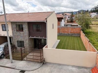 Casa en Venta en Cuenca, El Valle, 3 Dorm., 2 Ba&ntilde;os, 106 m&sup2;