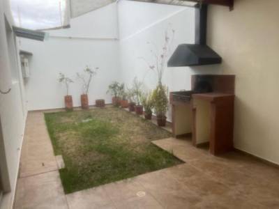 Casa de Venta en Cumbay&aacute; 3 Habitaciones San Juan de Cumbay&aacute; a 5 de La Usfq