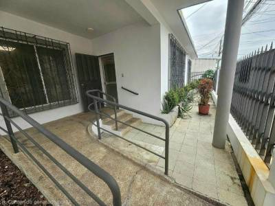 Casa Comercial Urdesa Central 395 m&sup2; | Ideal Para Fisioterapia | Clinica Veterinaria | Inversionistas