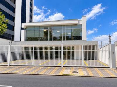 Propiedad Corporativa + Potencial de Desarrollo | 420 m&sup2; de Terreno | 309 m&sup2; Construidos