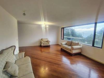 225 Mil Venta 1100 Renta Departamento 260 m&sup2; Sector Bosano 3 Dorms