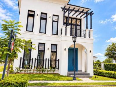 Exclusiva Residencia en Venta / Aires Norte