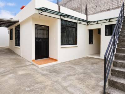 - Casa Independiente + Estudio en Venta | Monserrate &ndash; V&iacute;a a Conocoto