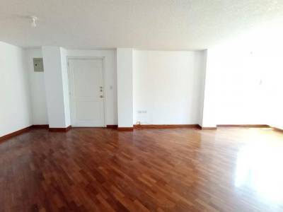 &iexcl;Amplitud y Seguridad! Departamento de 137 m&sup2; en Urb. Jardines de Amagas&iacute;, Norte de Quito