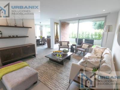 Departamento en Venta con Jardin en Cumbaya