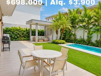 Casa Esquinera en Venta Urb. Pacifica, Mocoli